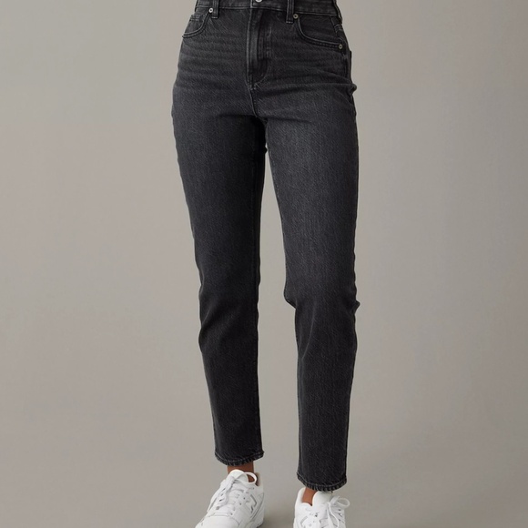 American Eagle Strigid Mom Jeans - Gray - Picture 6 of 6